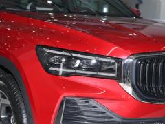 2021 2.0TD мощная автоматическая полноприводная модель премиум-класса 2021 2.0TD high-power automatic four-wheel drive premium model Фото 28 из 108