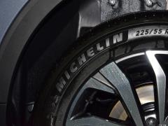 2021 2.0T полноприводная версия со сверхмощной производительностью 2021 2.0T four-wheel drive ultra-smart performance version Фото 27 из 43