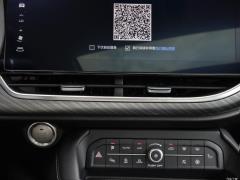 Полноприводная версия 2021 1.5T с чрезвычайно интеллектуальной технологией 2021 1.5T two-wheel drive extremely intelligent technology version Фото 91 из 375