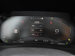 Полноприводная версия 2021 1.5T с чрезвычайно интеллектуальной технологией 2021 1.5T two-wheel drive extremely intelligent technology version Фото 79 из 375