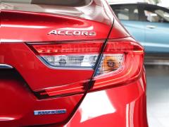 2018 Sharp Hybrid 2.0L с острым ошейником, издание National VI 2018 Sharp Hybrid 2.0L Sharp Collar Edition National VI Фото 125 из 135