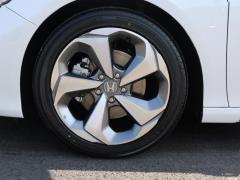 2018 Rui · Гибрид 2.0L Ruizhi Edition National VI 2018 Rui·Hybrid 2.0L Ruizhi Edition National VI Фото 114 из 126