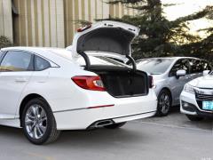260TURBO Deluxe Edition National VI 2018 г. 2018 260TURBO Deluxe Edition National VI Фото 382 из 704
