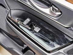 2021 240TURBO CVT полноприводная роскошная версия 2021 240TURBO CVT four-wheel drive luxury version Фото 566 из 813