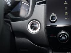 2021 Sharp · Гибридный 2,0-литровый привод на два колеса · Black Jazz Edition 2021 Sharp·Hybrid 2.0L Two-wheel Drive Net·Black Jazz Edition Фото 125 из 813
