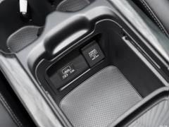 2021 Sharp · Гибридный 2,0-литровый привод на два колеса · Black Jazz Edition 2021 Sharp·Hybrid 2.0L Two-wheel Drive Net·Black Jazz Edition Фото 489 из 813