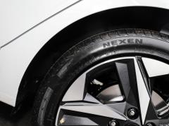 2021 1,5-литровый вариатор LUX Premium Edition 2021 1.5L CVT LUX Premium Edition Фото 48 из 77