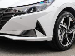 2021 1,5-литровый вариатор LUX Premium Edition 2021 1.5L CVT LUX Premium Edition Фото 28 из 77