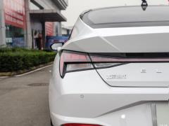 2021 1,5-литровый вариатор LUX Premium Edition 2021 1.5L CVT LUX Premium Edition Фото 57 из 77