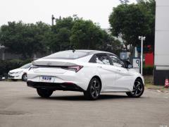 2021 1,5-литровый вариатор LUX Premium Edition 2021 1.5L CVT LUX Premium Edition Фото 7 из 77