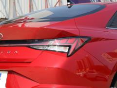 2021 1,5-литровый вариатор LUX Premium Edition 2021 1.5L CVT LUX Premium Edition Фото 61 из 73