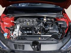 2021 1,5-литровый вариатор LUX Premium Edition 2021 1.5L CVT LUX Premium Edition Фото 9 из 73