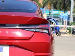 2021 1,5-литровый вариатор LUX Premium Edition 2021 1.5L CVT LUX Premium Edition Фото 59 из 73