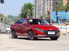2021 1,5-литровый вариатор LUX Premium Edition 2021 1.5L CVT LUX Premium Edition Фото 3 из 73