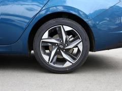 2021 1,5 л вариатор GLX Elite Edition 2021 1.5L CVT GLX Elite Edition Фото 185 из 215