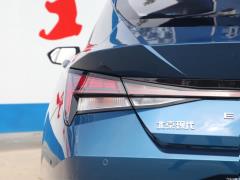 2021 1,5-литровый вариатор LUX Premium Edition 2021 1.5L CVT LUX Premium Edition Фото 56 из 215