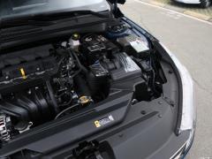 2021 1,5 л вариатор GLX Elite Edition 2021 1.5L CVT GLX Elite Edition Фото 154 из 215