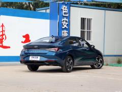 2021 1,5-литровый вариатор LUX Premium Edition 2021 1.5L CVT LUX Premium Edition Фото 7 из 215