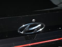 2021 1,5-литровый вариатор LUX Premium Edition 2021 1.5L CVT LUX Premium Edition Фото 44 из 49