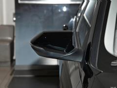 2021 1,5-литровый вариатор LUX Premium Edition 2021 1.5L CVT LUX Premium Edition Фото 12 из 49