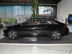 2021 1,5-литровый вариатор LUX Premium Edition 2021 1.5L CVT LUX Premium Edition Фото 4 из 49