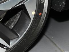2021 1,5-литровый вариатор LUX Premium Edition 2021 1.5L CVT LUX Premium Edition Фото 28 из 49