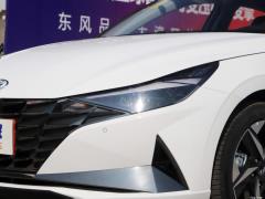 2021 1,5-литровый вариатор LUX Premium Edition 2021 1.5L CVT LUX Premium Edition Фото 25 из 73