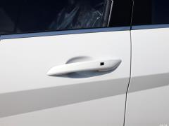 2021 1,5-литровый вариатор LUX Premium Edition 2021 1.5L CVT LUX Premium Edition Фото 32 из 73