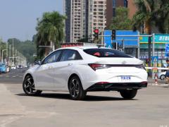 2021 1,5-литровый вариатор LUX Premium Edition 2021 1.5L CVT LUX Premium Edition Фото 5 из 73