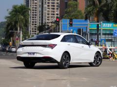 2021 1,5-литровый вариатор LUX Premium Edition 2021 1.5L CVT LUX Premium Edition Фото 7 из 73
