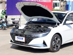 2021 1,5-литровый вариатор LUX Premium Edition 2021 1.5L CVT LUX Premium Edition Фото 8 из 73