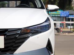 2021 1,5-литровый вариатор LUX Premium Edition 2021 1.5L CVT LUX Premium Edition Фото 23 из 73