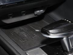 2021 1,5-литровый вариатор LUX Premium Edition 2021 1.5L CVT LUX Premium Edition Фото 253 из 544