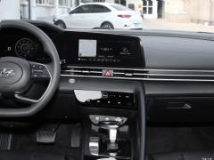 2021 1,5-литровый вариатор LUX Premium Edition 2021 1.5L CVT LUX Premium Edition Фото 196 из 544