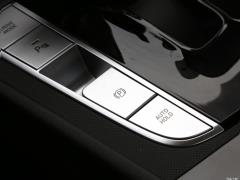 2021 1,5 л вариатор GLX Elite Edition 2021 1.5L CVT GLX Elite Edition Фото 187 из 544