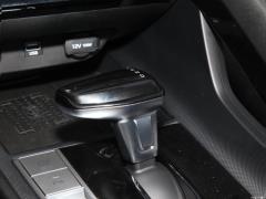 2021 1,5-литровый вариатор LUX Premium Edition 2021 1.5L CVT LUX Premium Edition Фото 255 из 544