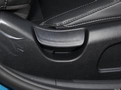 2021 1,5-литровый вариатор LUX Premium Edition 2021 1.5L CVT LUX Premium Edition Фото 500 из 544