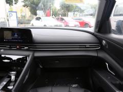 2021 1,5 л вариатор GLX Elite Edition 2021 1.5L CVT GLX Elite Edition Фото 120 из 544