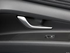 2021 1,5 л вариатор GLX Elite Edition 2021 1.5L CVT GLX Elite Edition Фото 451 из 544