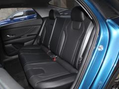 2021 1,5-литровый вариатор LUX Premium Edition 2021 1.5L CVT LUX Premium Edition Фото 484 из 544