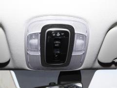 2021 1,5-литровый вариатор LUX Premium Edition 2021 1.5L CVT LUX Premium Edition Фото 482 из 544