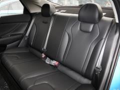 2021 1,5 л вариатор GLX Elite Edition 2021 1.5L CVT GLX Elite Edition Фото 434 из 544