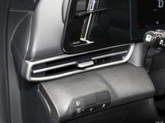 2021 1,5 л вариатор GLX Elite Edition 2021 1.5L CVT GLX Elite Edition Фото 122 из 544