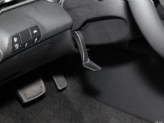 2021 1,5-литровый вариатор LUX Premium Edition 2021 1.5L CVT LUX Premium Edition Фото 206 из 544