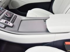 2021 3.8-литровая корейская версия шоу-кара 2021 3.8L Korean show car Фото 145 из 283