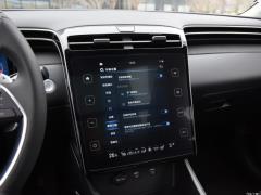 2021 Tucson L 1,5 т LUX Premium Edition 2021 Tucson L 1.5T LUX Premium Edition Фото 91 из 310