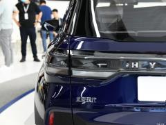 Полноприводная ТОП флагманской версии 240TGDi DCT 2021 года 2021 240TGDi DCT two-wheel drive TOP flagship version Фото 74 из 85