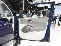 Полноприводная ТОП флагманской версии 240TGDi DCT 2021 года 2021 240TGDi DCT two-wheel drive TOP flagship version Фото 110 из 122