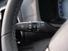 Полноприводная ТОП флагманской версии 240TGDi DCT 2021 года 2021 240TGDi DCT two-wheel drive TOP flagship version Фото 21 из 274