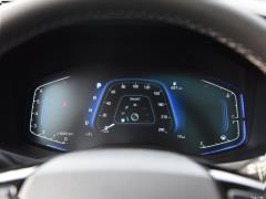 Полноприводная ТОП флагманской версии 240TGDi DCT 2021 года 2021 240TGDi DCT two-wheel drive TOP flagship version Фото 10 из 274